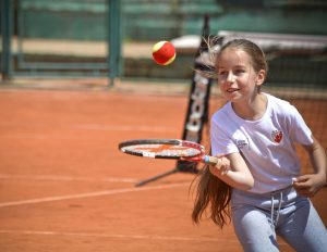 LEPE VESTI ZA NAJMLAĐE: Festival dečijeg tenisa na terenima teniskog kluba Crvena zvezda! (FOTO)