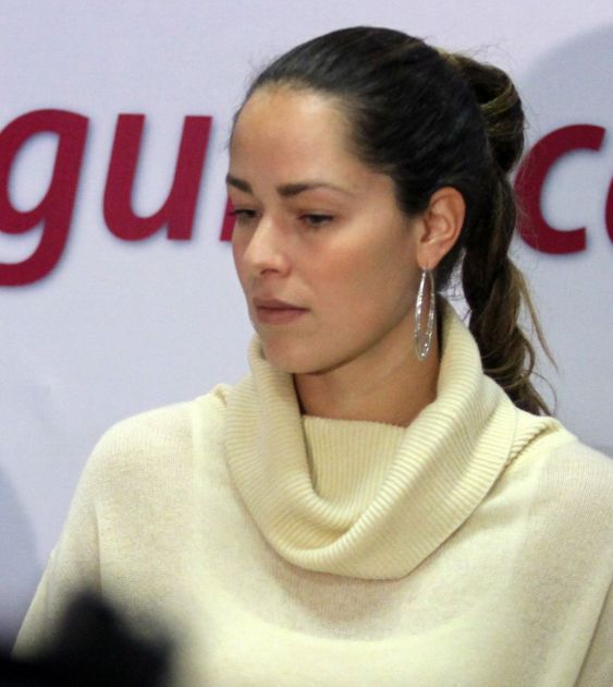 LOŠA MAJKA: Strašan udar na Anu Ivanović, Bastijan mnoge razočarao postupkom