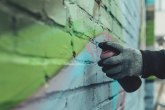 LSV: Oštra osuda šovinističkih grafita u Zrenjaninu