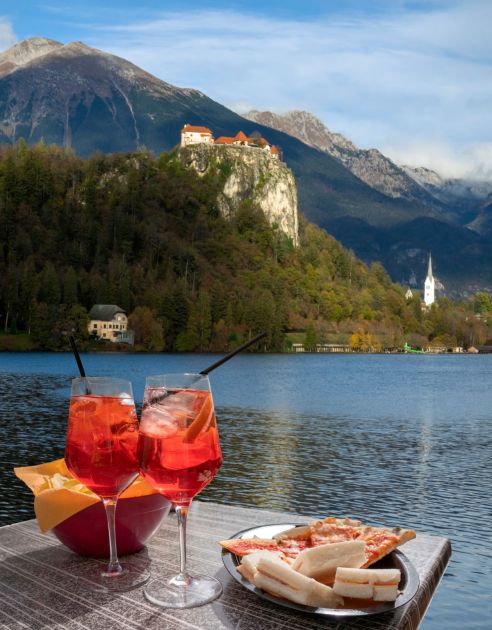 Lake vacation je trend koji se postavlja kao alternativa moru, a ove destinacije su savršen izbor