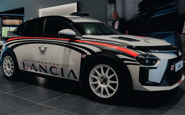 Lancia se vraća u reli