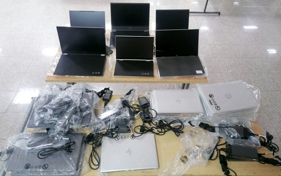 Laptopovi i parfemi sakriveni u autobusu na Gradini vredni 55.000 evra