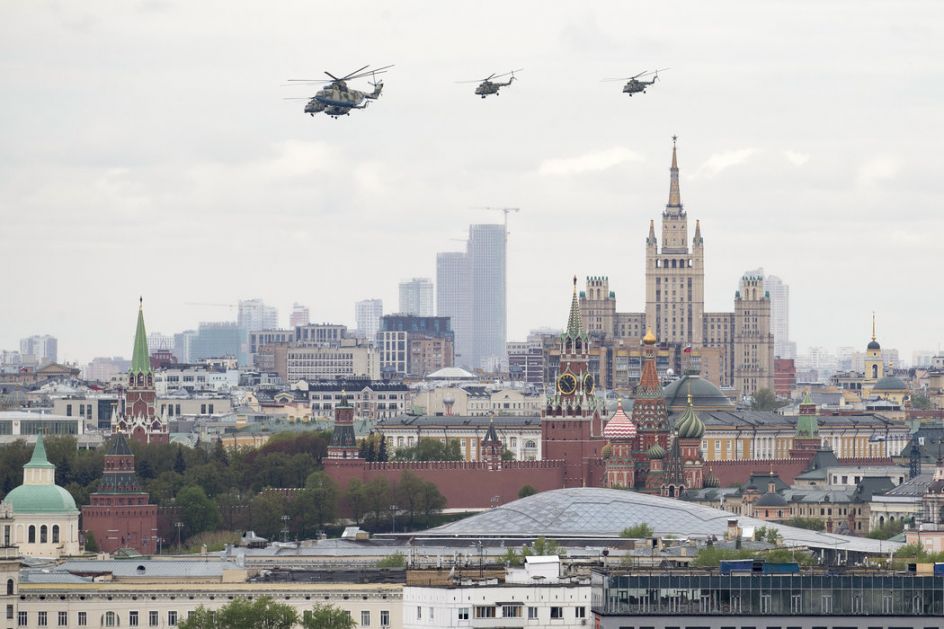 Lazanski: Ruski helikopteri u Moskvi nadletali ambasadu u znak zahvalnosti Srbiji