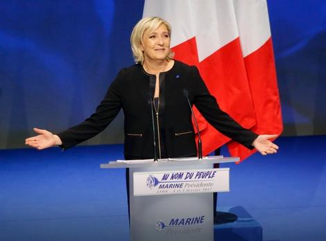 Le Pen: EU da se menja ili će umreti