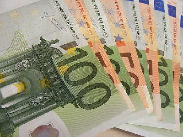 Lekar KCV primio mito od 500 evra za operaciju