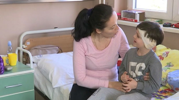 Lekari u Nišu vraćaju deci sluh