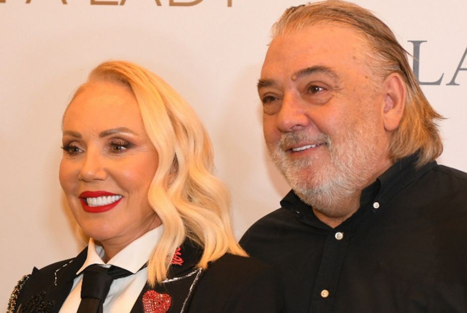 Lepa Brena danas slavi 65. rođendan, a znate li koliko je starija od Bobe?