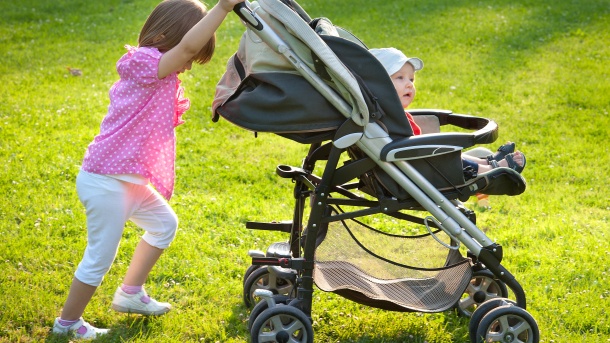 Lepa vest: Opština poklanja kolica za bebe