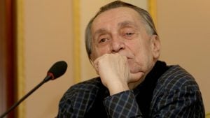 Lepi nesrećni dani jedne mladosti: Branko Kukić o kulturnoj politici, studentima u blokadi i umetnosti kao otporu haosu