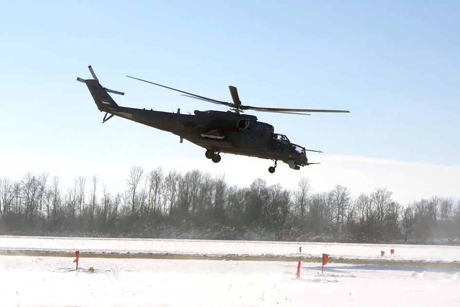 Letačka obuka pripadnika 98. vazduhoplovne brigade za letenje na helikopterima u zimskim uslovima