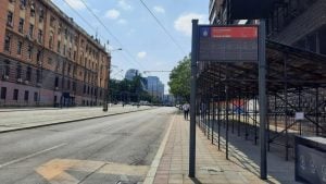 Letnji red vožnje bez reda – ne zna se ko vozi, ni gde: Građani i stručnjaci o parališućim gužvama u saobraćaju u Beogradu