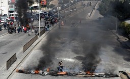 
					Libanski demonstranti blokirali puteve oko Bejruta 
					
									
