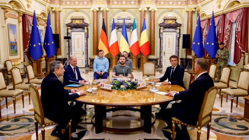 Lideri EU u Kijevu obećali Ukrajini podršku za status kandidata i oružje