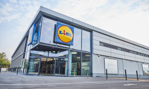 “Lidl“ otvorio 16 prodavnica u Srbiji, građani čekali u redovima pre zore