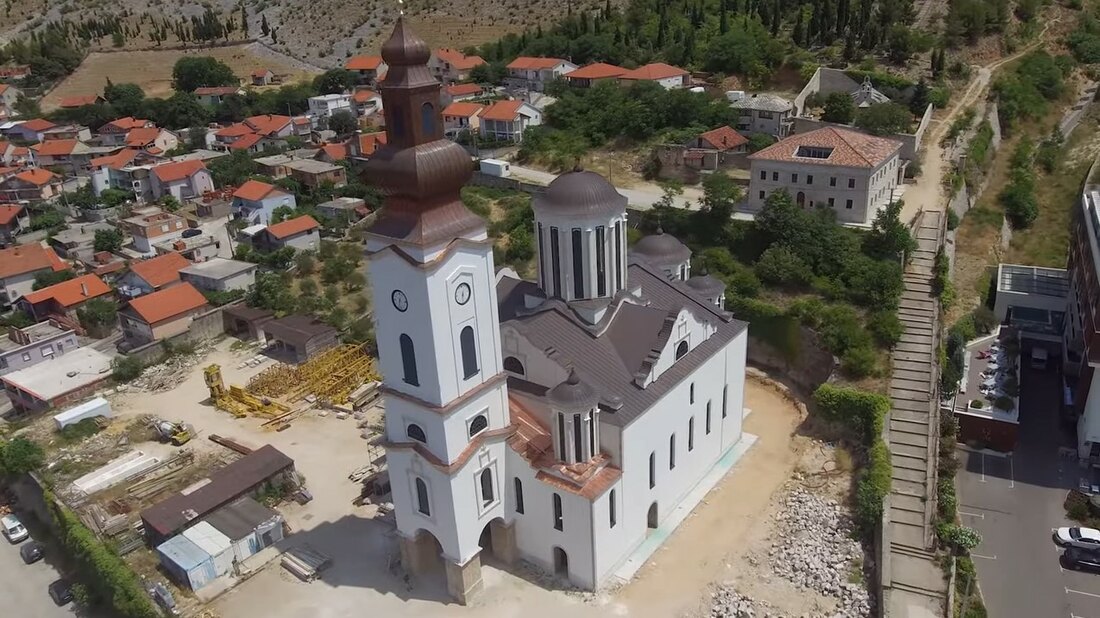 Liturgija u Sabornom hramu u Mostaru, stigli vernici iz cele Hercegovine
