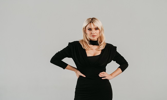 „LjUBAV I MODA“ UZ SPECIJALNE GOSTE: Zvezdara Teatar predstavlja ekskluzivni koncert Lene Kovačević