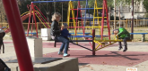 Ljubi ih majka: Zašto se balkanski način vaspitavanja dece razlikuje od evropskog? VIDEO