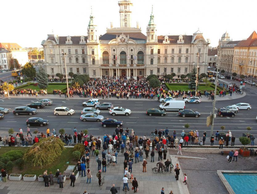 Lokalni međuizbori u Mađarskoj: Bitka za Đer