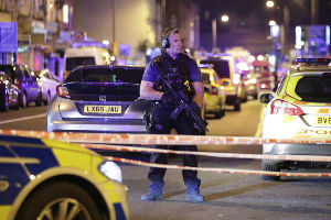 London: Jedna osoba poginula u napadu na muslimane kod džamije