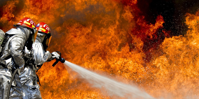 London: Požar u stambenom bloku, gasi ga 100 vatrogasaca