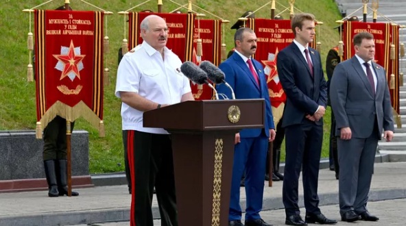 Lukašenko: Ne smemo dozvoliti da se oživi nacizam kao oružje kolektivnog Zapada usmereno protiv slovenskog sveta
