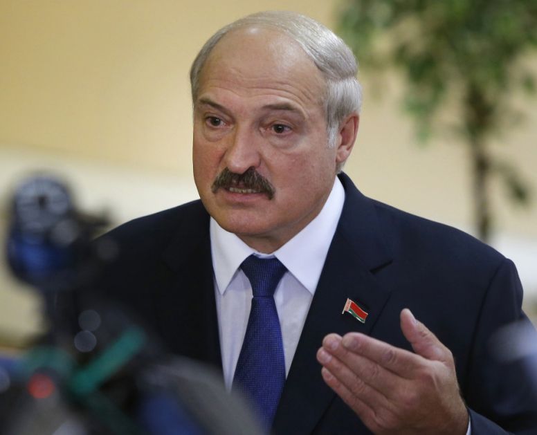 Lukašenko: Pa šta ako deca malo dobiju kaišem?!