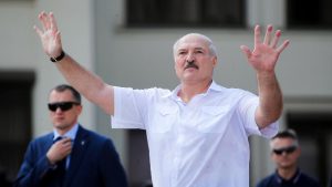 Lukašenko na mitingu poručio da „ni mrtav“ neće dati Belorusiju