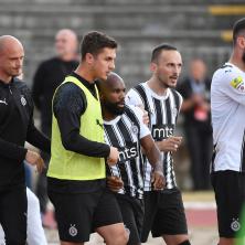 MALER PRED SAM MEČ: Povreda važnog igrača Partizana na zagrevanju pred Vojvodinu! Otpisan iz startne postave
