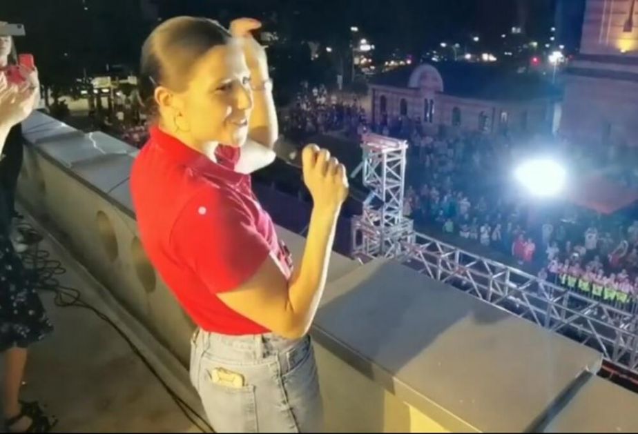 MARŠ NA DRINU ZA SAŠU ČAĐO: Zlatna srpska košarkašica dočekana u Banja Luci VIDEO