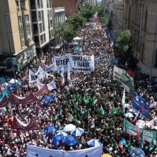 MASOVNE DEMONSTRACIJE PROTIV PREDSEDNIKA ARGENTINE: Najvećem sindikatu u zemlji se ne dopadaju ŠOKANTNI PLANOVI Havijera Mileja