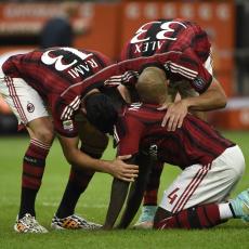 MIHA OTERAO MONTELU: Milan ima NOVOG trenera! (FOTO)