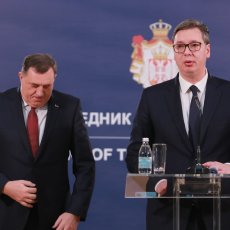 MILE ZOVE GOSTE U TUĐU KUĆU: Umesto Kabineta predsednika Srbije, Dodik pozvao lidere opozicije na sastanak sa Vučićem