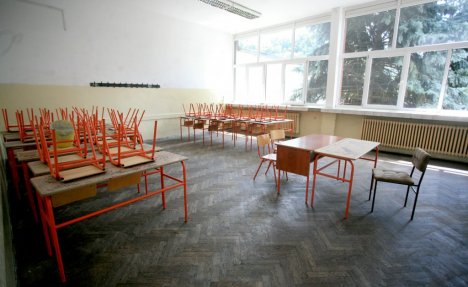 MINISTARSTVO PROSVETE: U štrajku upozorenja učestvovale 133 srednje i 312 osnovnih škola u Srbiji