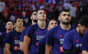 MIŠKO RAŽNATOVIĆ PONOVO U ULOZI PANTOMIMIČARA: Objavom otkrio da li Jokić igra na Mundobasketu! (FOTO)