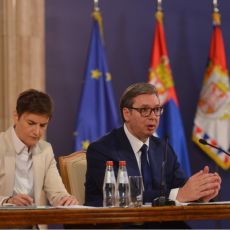MISLITE DA SU ONI GLUPI Predsednik Vučić o zahtevima Ursule fon der Lajen i Roberta Habeka Mene bi odmah o konopče obesili (VIDEO)