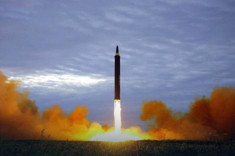 MISTERIOZNI PROJEKTIL Primećen let raketa ka obali Severne Koreje?