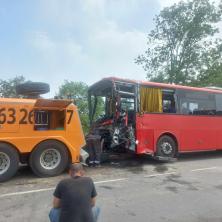 MNOGO NJIH JE BILO KRVAVO, GLEDALA SAM SAMO JESU LI SVI ŽIVI! Oglasila se putnica iz autobusa smrti i iznela JEZIVE detalje - Poginuli vozač spasio mnogo života