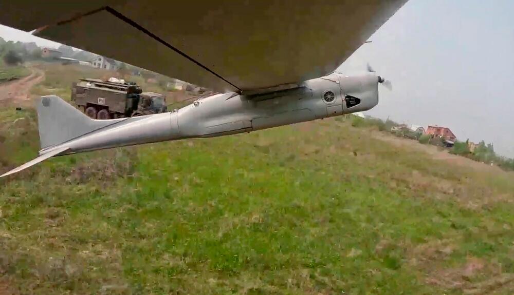 MOSKVA POKAZALA KOJE ORUŽJE KORISTI U UKRAJINI Evo kako izgleda upotreba ruskih dronova u ratu VIDEO