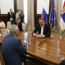 MOSKVA POMNO PRATI SITUACIJU NA KOSOVU, RUSIJA JE UZ NAS: Vučić zahvalio Putinu na podršci 