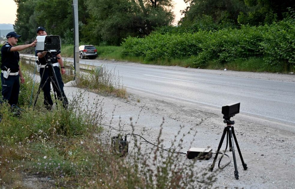 MUP : Motociklista vozio 216 km/h na delu puta gde je ograničenje 80 km/h