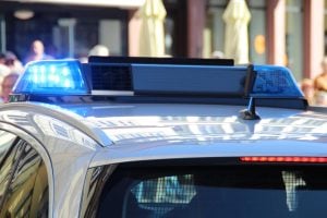 MUP: Muškarac uhapšen nakon napada na prostorije SNS-a i policiju