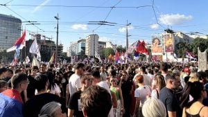MUP objavio svoju procenu broja okupljenih na protestu na Slaviji