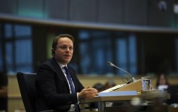 
					Mađar Varhelji dobio podršku EP za mesto komesara za proširenje 
					
									