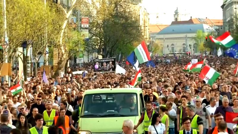 Mađari prosvjeduju protiv prekovremenog rada
