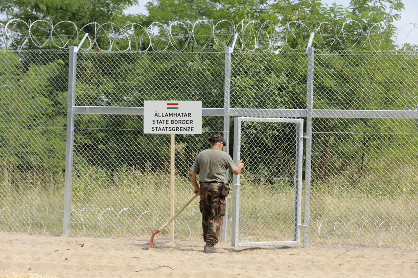 Mađarska: Ne PUŠTAMO STRUJU kroz ograde na srpskoj granici!