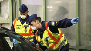 Mađarska policija hapsi kritičare postupanja vlasti tokom panemije