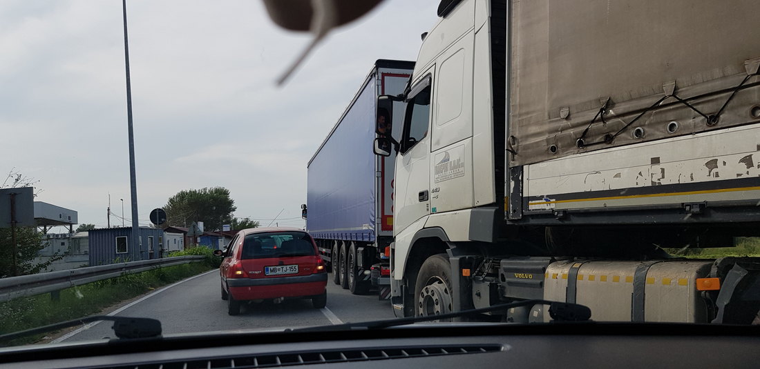 Mađarski carinici u belom štrajku, na Horgošu 500 kamiona čeka
