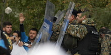 Mađarski policajci na granici sa Makedonijom