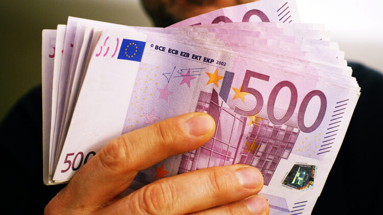 Mađaru greškom isplatili 92.000 evra umjesto forinti