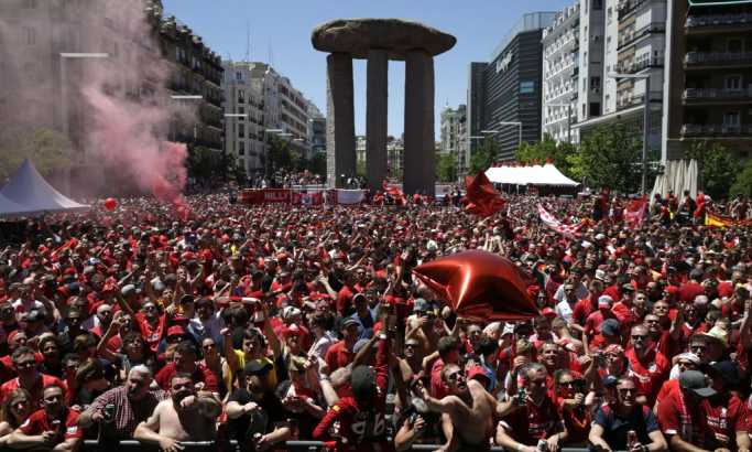 Madrid dobio Crveni trg - od košnice Liverpulovih navijača (VIDEO)
